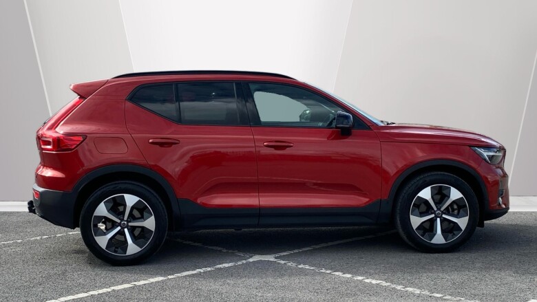 Volvo Xc40 2.0 B4P Plus Dark 5dr AWD Auto Petrol Estate